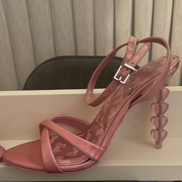 Aldo Barbie Pink Heels - Picture 10 of 10
